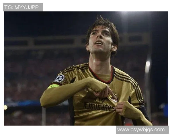 剪足球明星发型，塑造个性时尚魅力，展现球场之外的独特风采