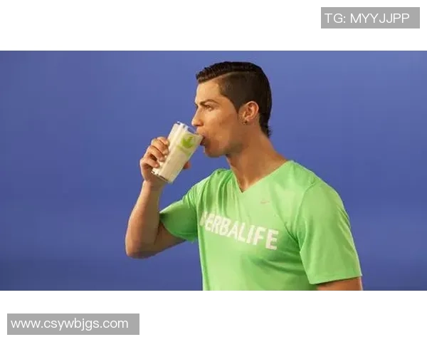 四大帅哥足球明星盘点：谁才是你心中的完美球场男神